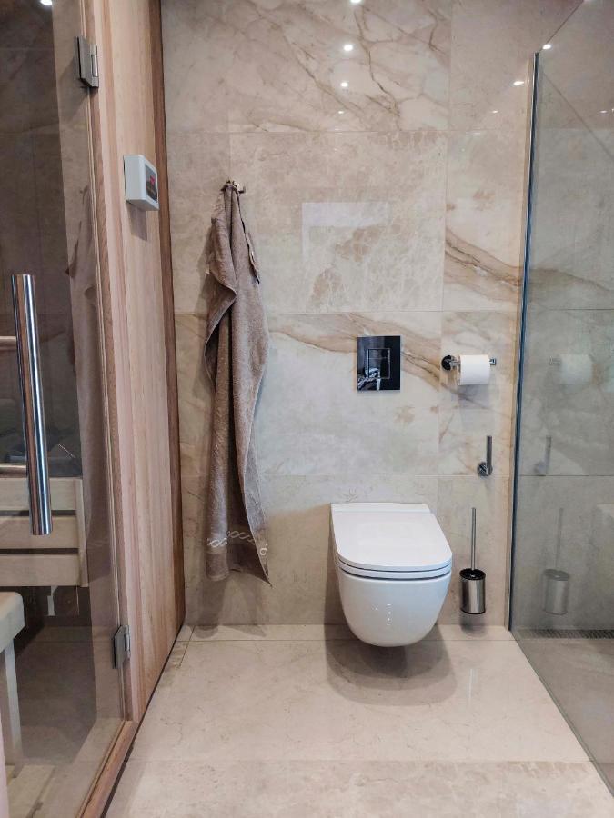 Liptovský Mikuláš Wellness Chalet Venus מראה חיצוני תמונה